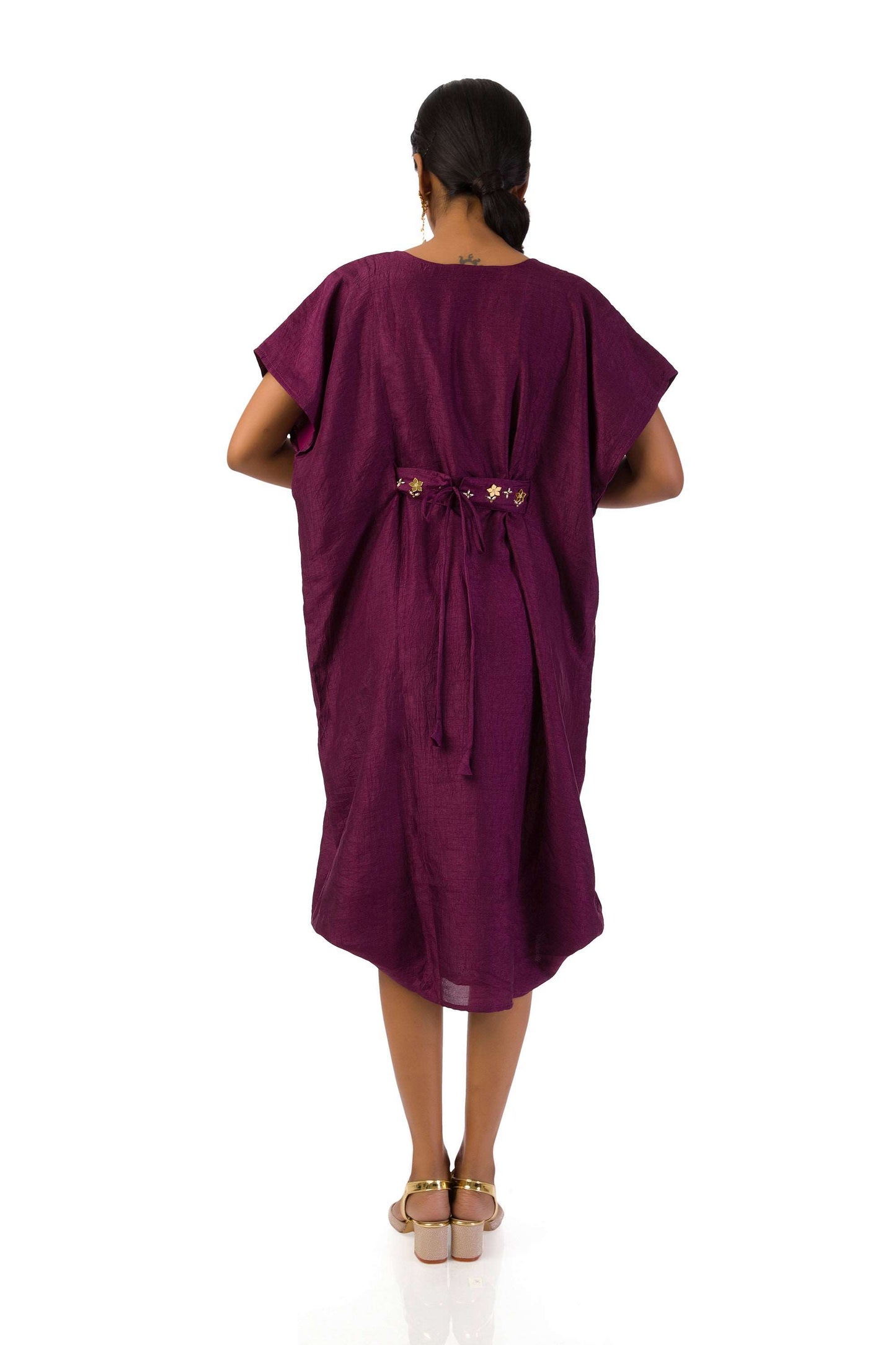 Women Wearing Vvine kaftan dress